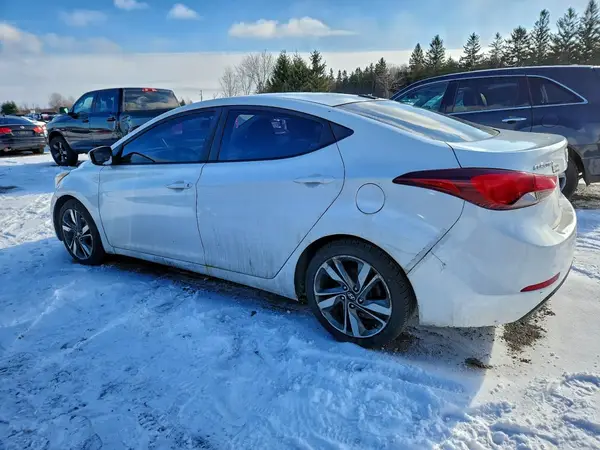5NPDH4AE0GH775665 2016 HYUNDAI ELANTRA - Image 2