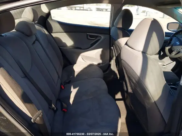 5NPDH4AE0GH778355 2016 HYUNDAI ELANTRA - Image 8