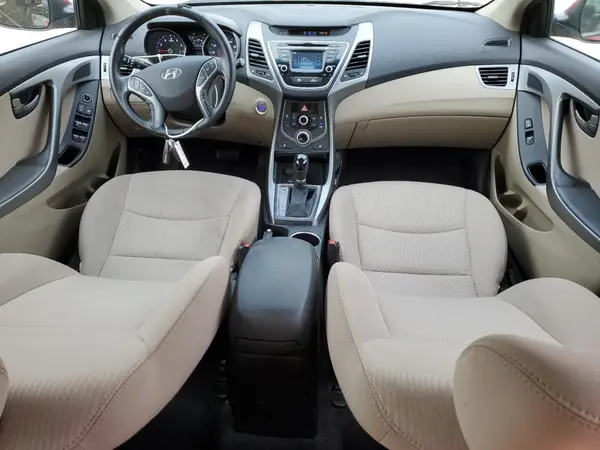 5NPDH4AE0GH779635 2016 HYUNDAI ELANTRA - Image 8
