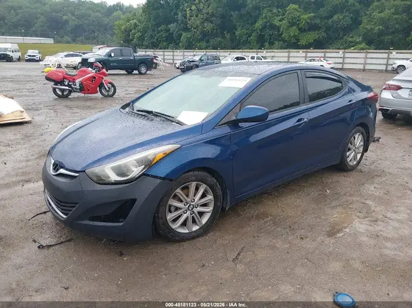 5NPDH4AE0GH781689 2016 HYUNDAI ELANTRA - Image 2