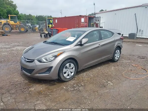 5NPDH4AE0GH782003 2016 HYUNDAI ELANTRA - Image 2