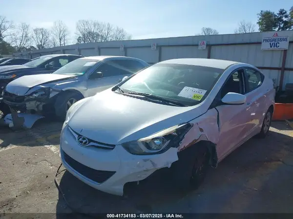 5NPDH4AE0GH784446 2016 HYUNDAI ELANTRA - Image 2