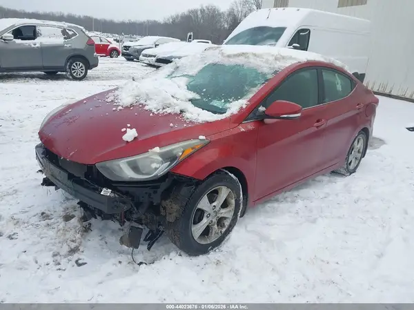 5NPDH4AE0GH784978 2016 HYUNDAI ELANTRA - Image 2