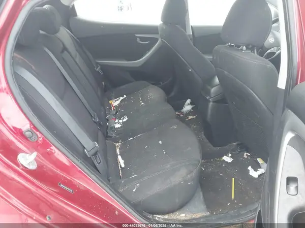 5NPDH4AE0GH784978 2016 HYUNDAI ELANTRA - Image 8