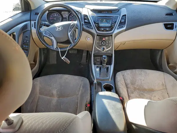 5NPDH4AE0GH785547 2016 HYUNDAI ELANTRA - Image 8