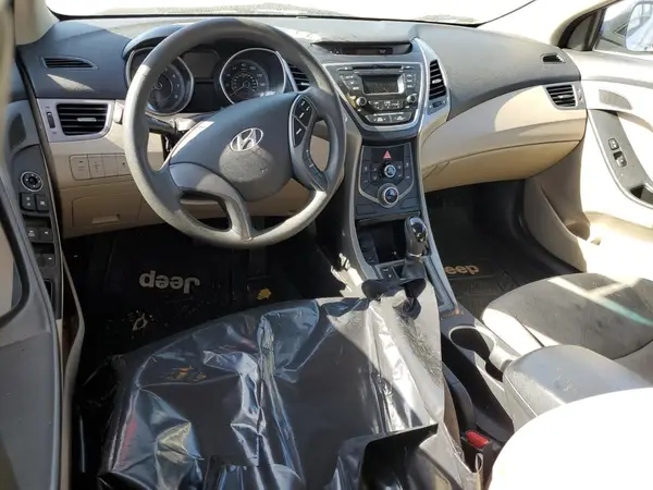 5NPDH4AE0GH786178 2016 HYUNDAI ELANTRA - Image 8