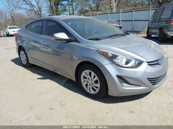 5NPDH4AE0GH793048 2016 HYUNDAI ELANTRA - Image 1