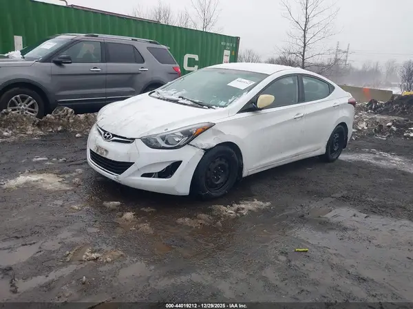 5NPDH4AE0GH794362 2016 HYUNDAI ELANTRA - Image 2