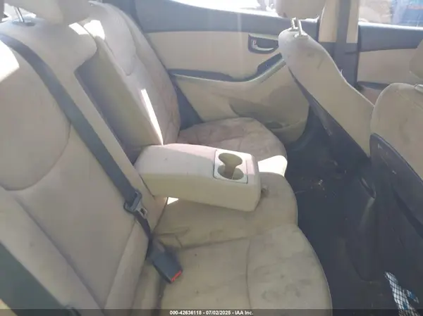 5NPDH4AE0GH797777 2016 HYUNDAI ELANTRA - Image 8