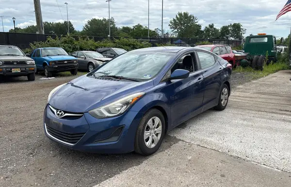 5NPDH4AE0GH815420 2016 HYUNDAI ELANTRA - Image 2