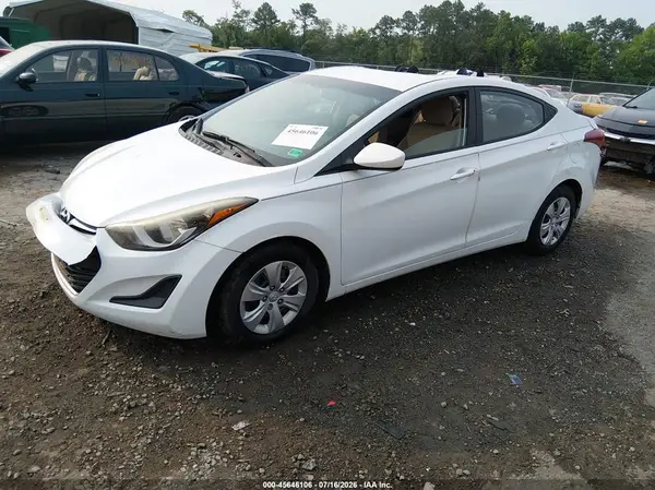 5NPDH4AE1G8732694 2016 HYUNDAI ELANTRA - Image 2