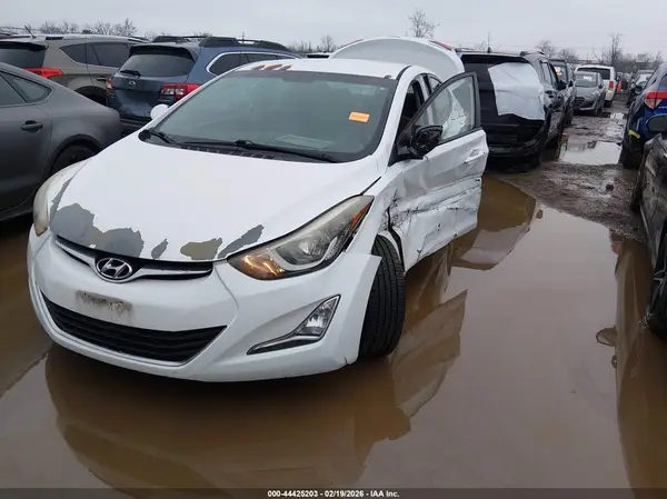 5NPDH4AE1GH652750 2016 HYUNDAI ELANTRA - Image 2