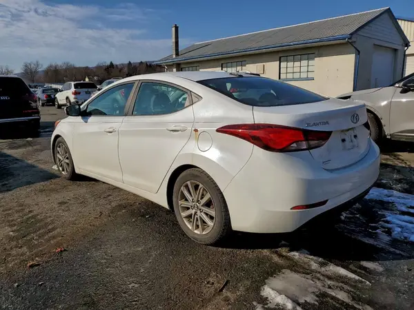 5NPDH4AE1GH654627 2016 HYUNDAI ELANTRA - Image 2