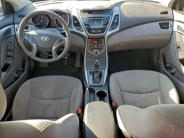 5NPDH4AE1GH654627 2016 HYUNDAI ELANTRA - Image 8