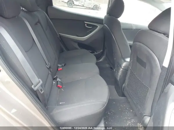 5NPDH4AE1GH655177 2016 HYUNDAI ELANTRA - Image 8