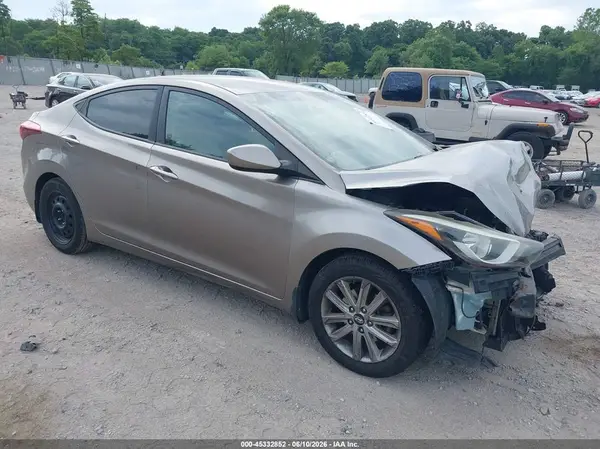 5NPDH4AE1GH655180 2016 HYUNDAI ELANTRA - Image 1