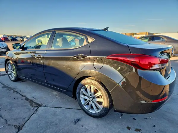 5NPDH4AE1GH655664 2016 HYUNDAI ELANTRA - Image 2