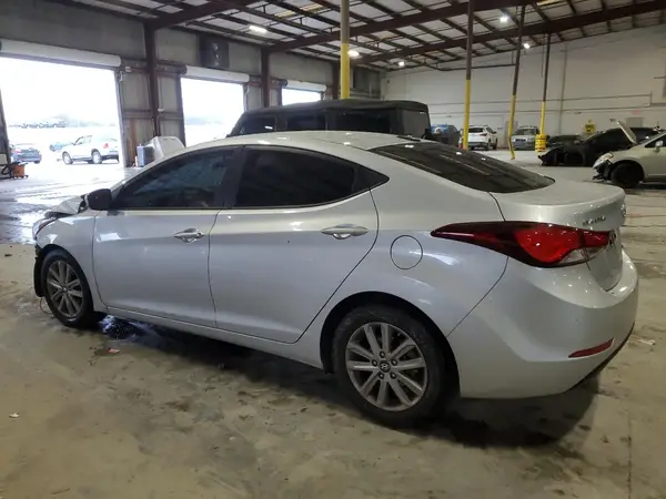 5NPDH4AE1GH655860 2016 HYUNDAI ELANTRA - Image 2