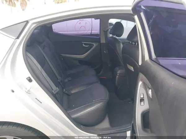 5NPDH4AE1GH656880 2016 HYUNDAI ELANTRA - Image 8