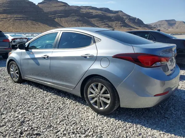 5NPDH4AE1GH657205 2016 HYUNDAI ELANTRA - Image 2