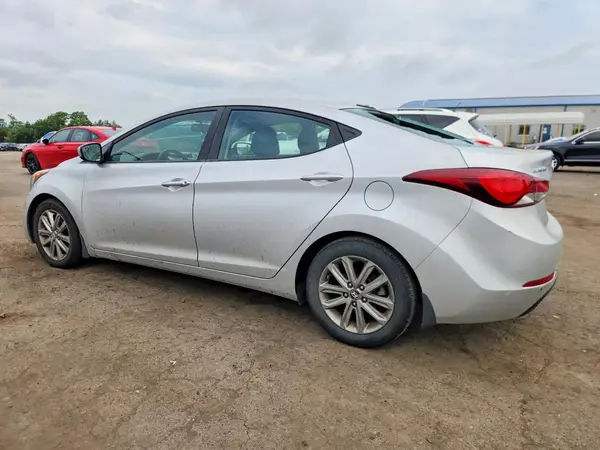 5NPDH4AE1GH661352 2016 HYUNDAI ELANTRA - Image 2