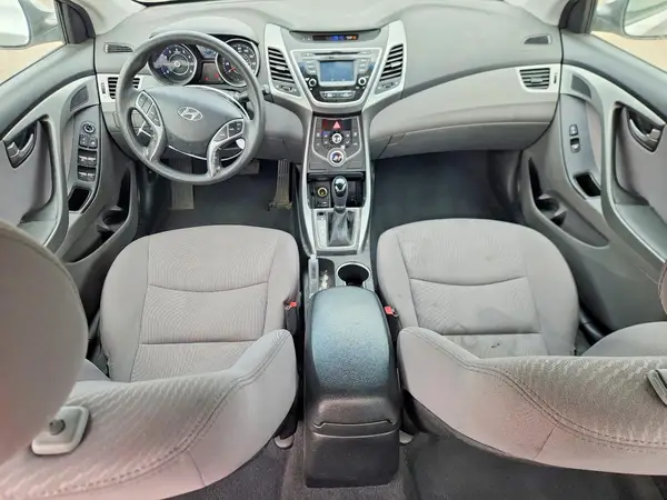 5NPDH4AE1GH661352 2016 HYUNDAI ELANTRA - Image 8