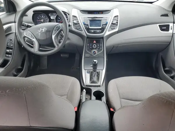 5NPDH4AE1GH662064 2016 HYUNDAI ELANTRA - Image 8