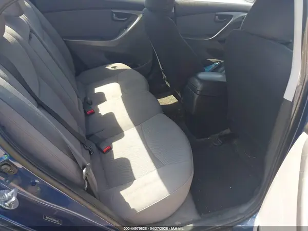 5NPDH4AE1GH662162 2016 HYUNDAI ELANTRA - Image 8