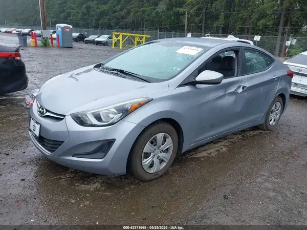5NPDH4AE1GH664767 2016 HYUNDAI ELANTRA - Image 2