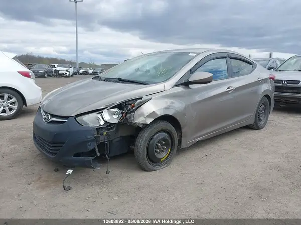 5NPDH4AE1GH664946 2016 HYUNDAI ELANTRA - Image 2