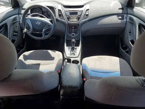 5NPDH4AE1GH665160 2016 HYUNDAI ELANTRA - Image 8