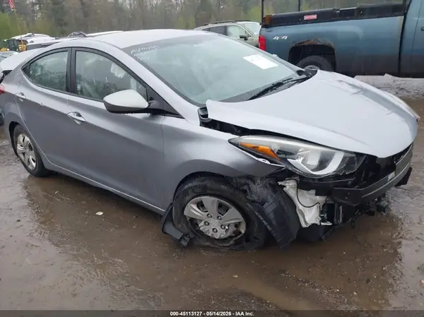 5NPDH4AE1GH665692 2016 HYUNDAI ELANTRA - Image 1