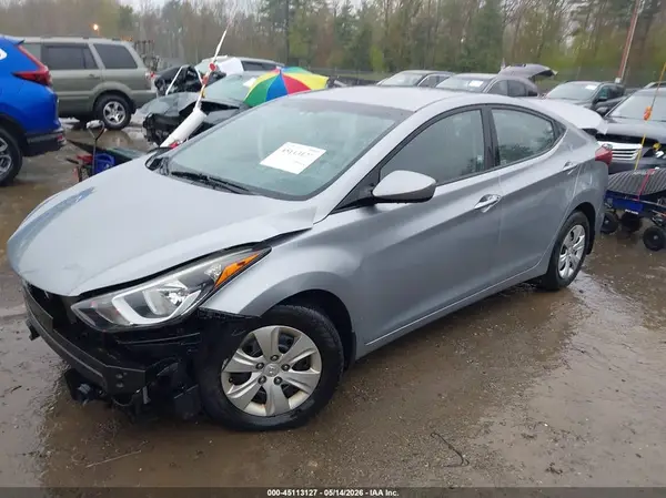 5NPDH4AE1GH665692 2016 HYUNDAI ELANTRA - Image 2
