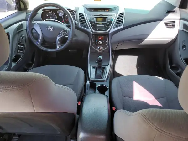 5NPDH4AE1GH667474 2016 HYUNDAI ELANTRA - Image 8