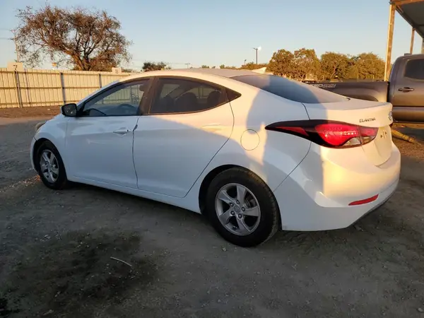 5NPDH4AE1GH669242 2016 HYUNDAI ELANTRA - Image 2