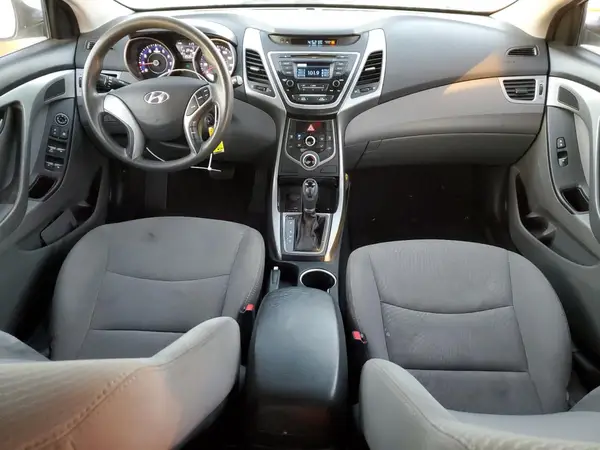 5NPDH4AE1GH669242 2016 HYUNDAI ELANTRA - Image 8