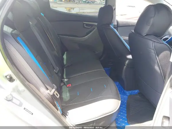 5NPDH4AE1GH669628 2016 HYUNDAI ELANTRA - Image 8