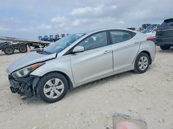 5NPDH4AE1GH669922 2016 HYUNDAI ELANTRA - Image 1