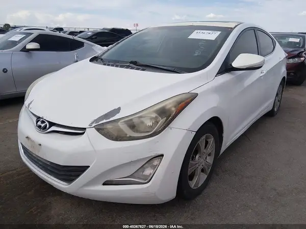 5NPDH4AE1GH670939 2016 HYUNDAI ELANTRA - Image 2