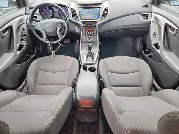 5NPDH4AE1GH671332 2016 HYUNDAI ELANTRA - Image 8