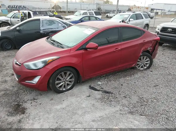 5NPDH4AE1GH671640 2016 HYUNDAI ELANTRA - Image 2