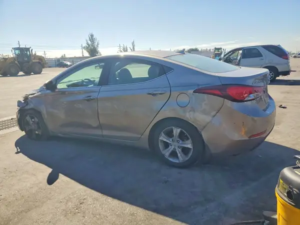 5NPDH4AE1GH673646 2016 HYUNDAI ELANTRA - Image 2