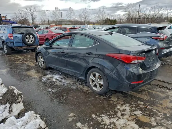 5NPDH4AE1GH675770 2016 HYUNDAI ELANTRA - Image 2