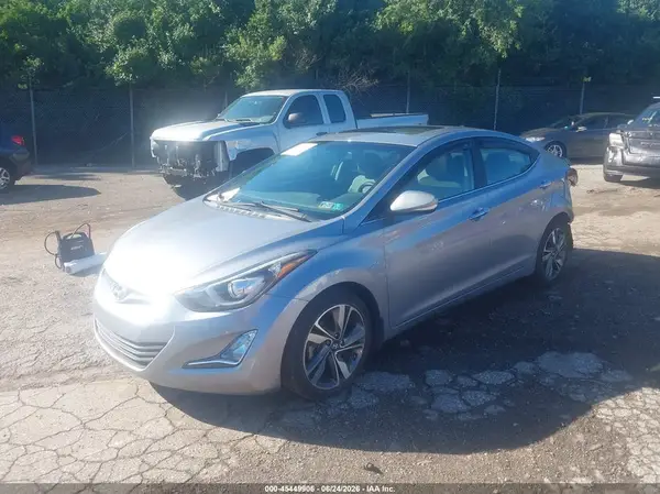 5NPDH4AE1GH676045 2016 HYUNDAI ELANTRA - Image 2