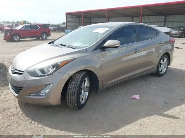 5NPDH4AE1GH676417 2016 HYUNDAI ELANTRA - Image 2