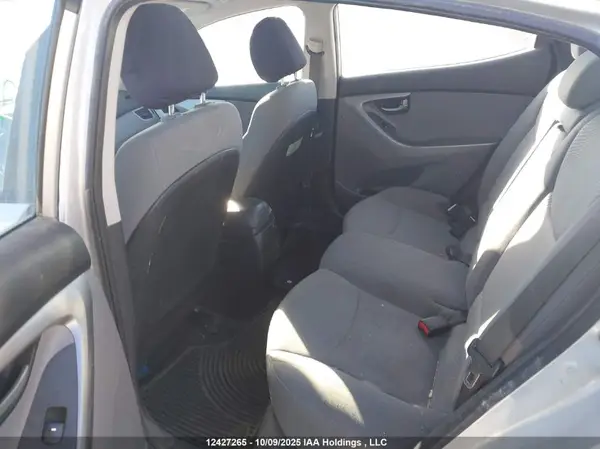 5NPDH4AE1GH676918 2016 HYUNDAI ELANTRA - Image 8