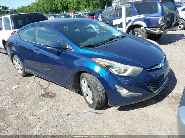5NPDH4AE1GH676997 2016 HYUNDAI ELANTRA - Image 1