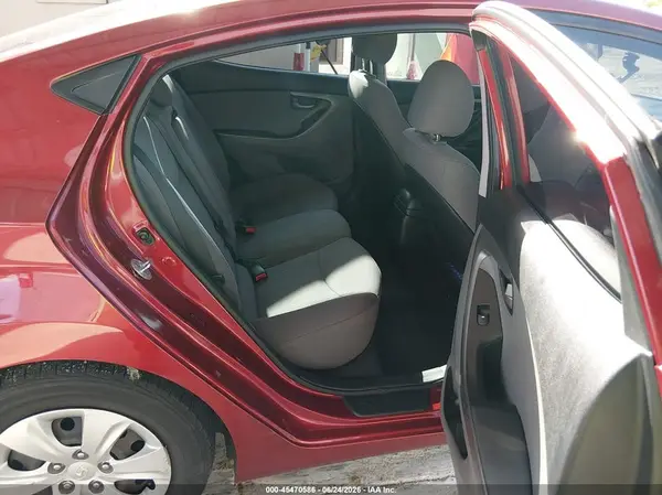 5NPDH4AE1GH677096 2016 HYUNDAI ELANTRA - Image 8