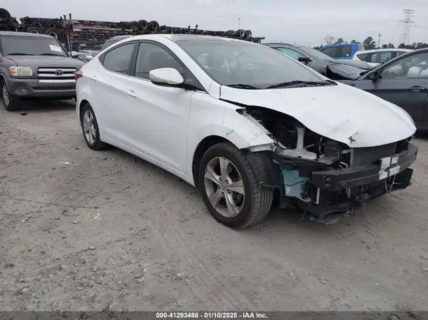 5NPDH4AE1GH677454 2016 HYUNDAI ELANTRA - Image 1
