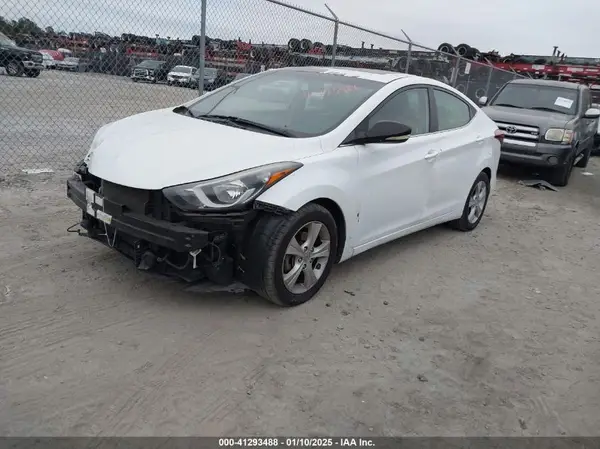 5NPDH4AE1GH677454 2016 HYUNDAI ELANTRA - Image 2
